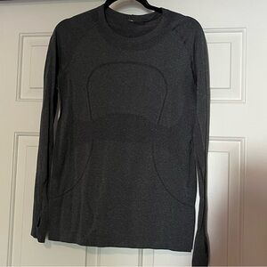 Lululemon Gray Long Sleeve Athletic Top